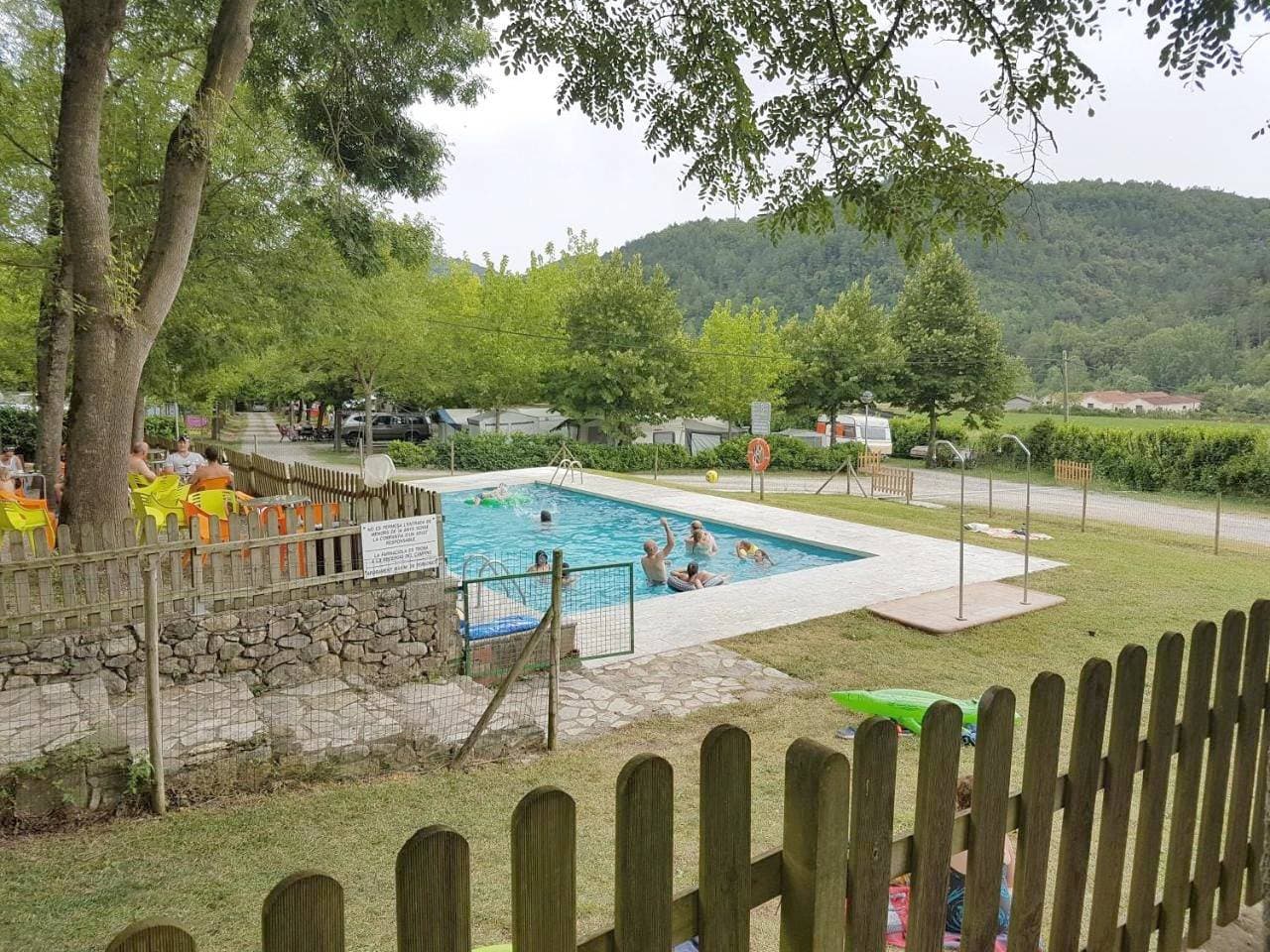 Càmping - Hotel rural La soleia d'Oix 1