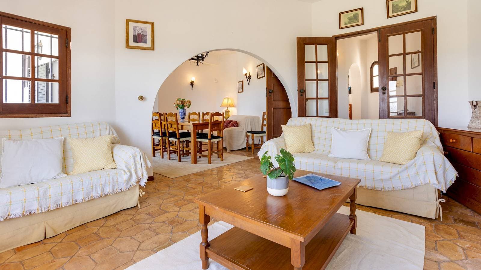 Foto 11 von 43: Villa für 8 Personen mit Garten