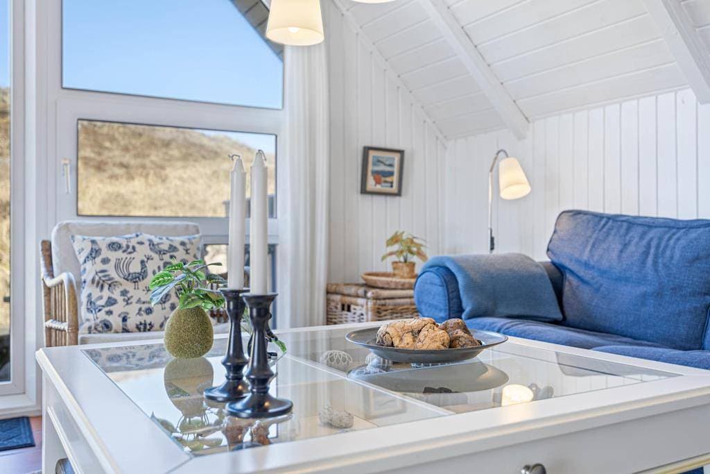 Foto 6 von 33: Idyllisch gelegenes Reetdachhaus mit Sauna und Kamin