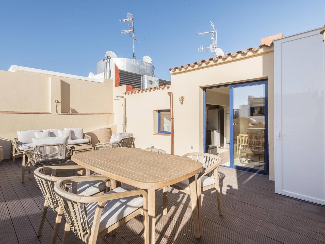 Foto 4 von 47: Ferienwohnung für 5 Personen mit Balkon/Terrasse