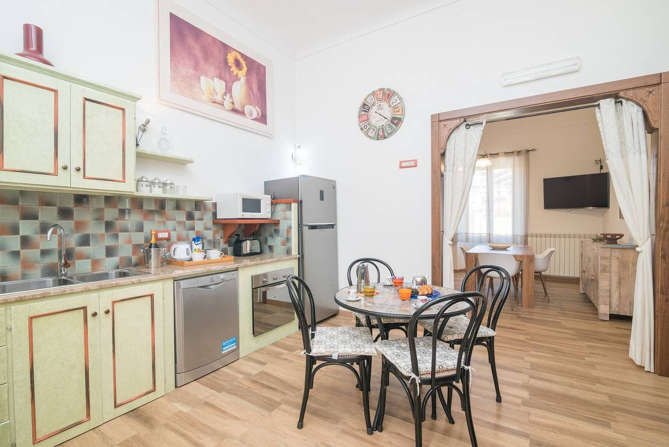 Foto 9 von 25: Ferienhaus 'Maison Chloe' in Strandnähe mit Terrasse, Garten und WLAN