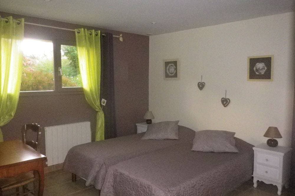 Foto 4 von 21: Country house a few minutes from the sea and the pink granite coast