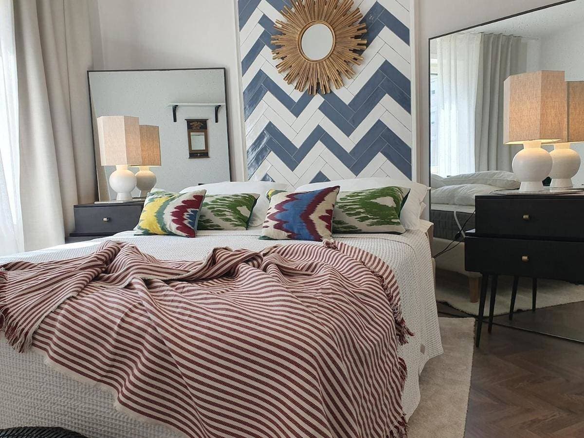 THE MIRROR GUESTHOUSE - TERME MERANO 1