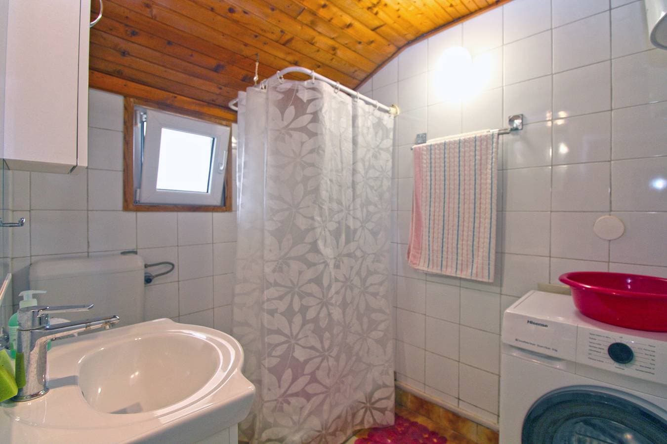 Foto 11 von 17: Ferienwohnung für 4 Personen mit Terrasse
