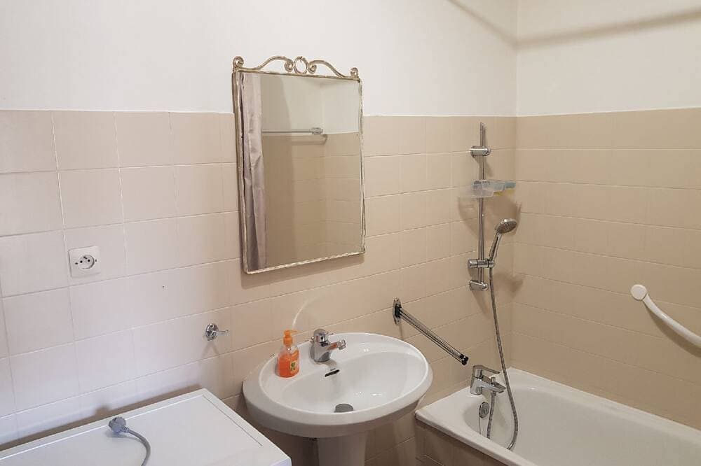 Foto 7 von 27: Ferienhausvermietung in La Croix Valmer: Privatdomain mit Schwimmbad