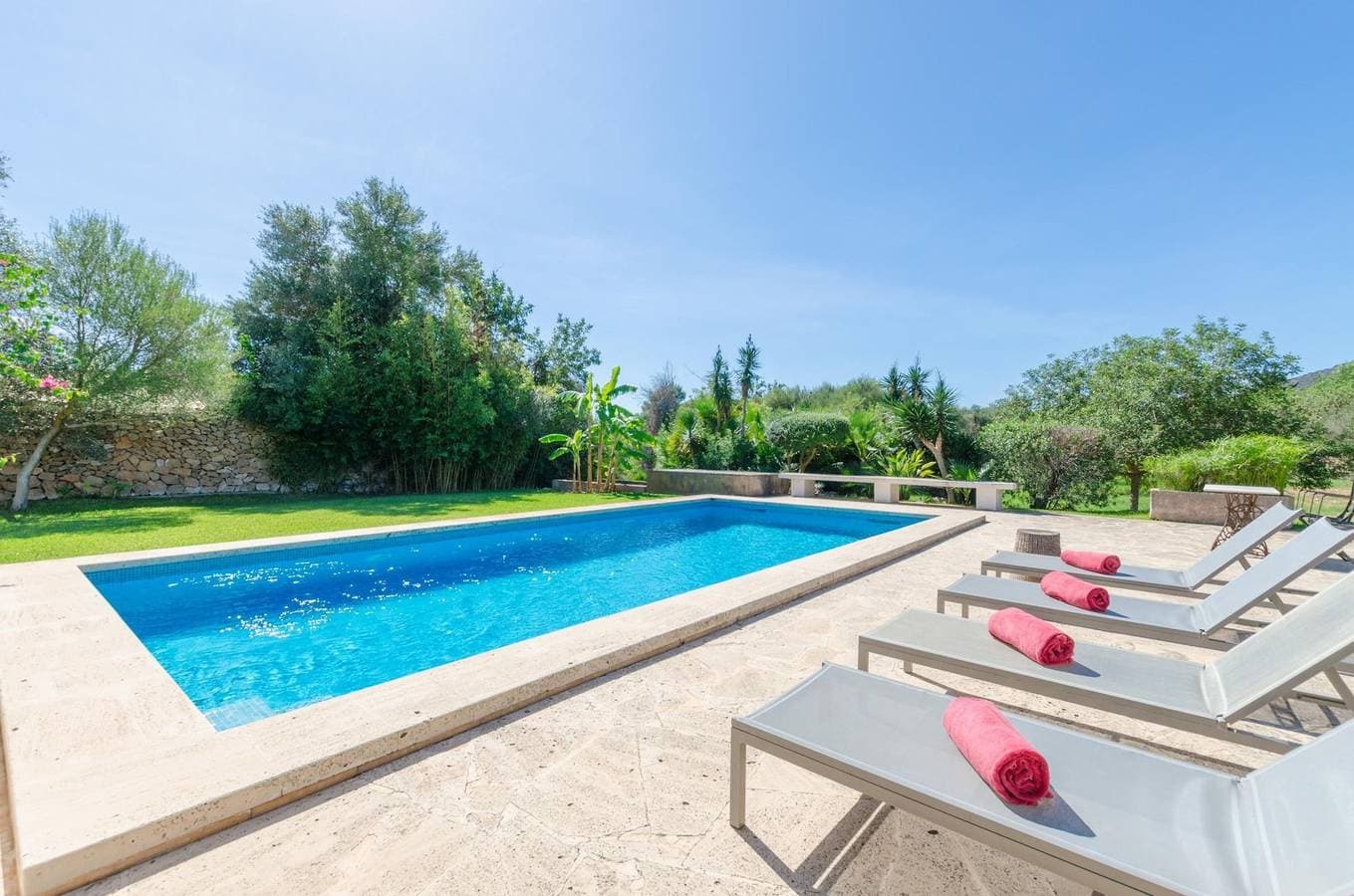 Foto 6 von 44: Sa Plana - Villa with private pool in Son Servera. Free WiFi