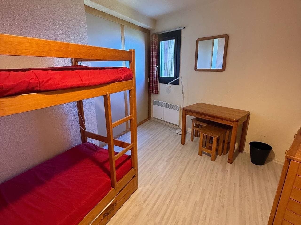 Foto 8 von 14: 3-Zimmer-Wohnung an der Piste mit Balkon und Talblick