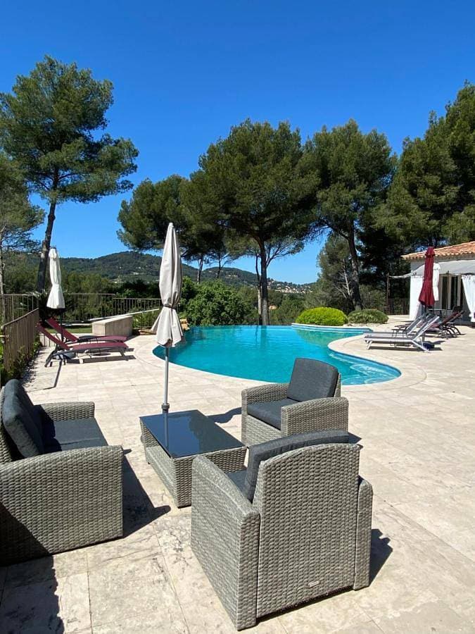 Une Pause en Provence 1