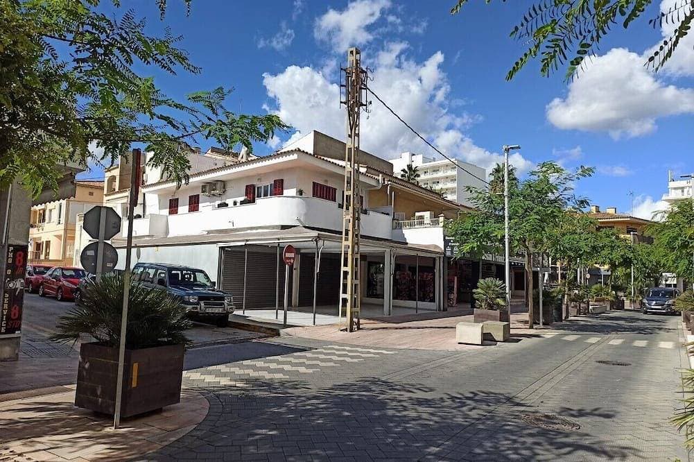Moderne 3-Zimmer Wohnung im Zentrum. Nur 50 Meter zum Strand! 1