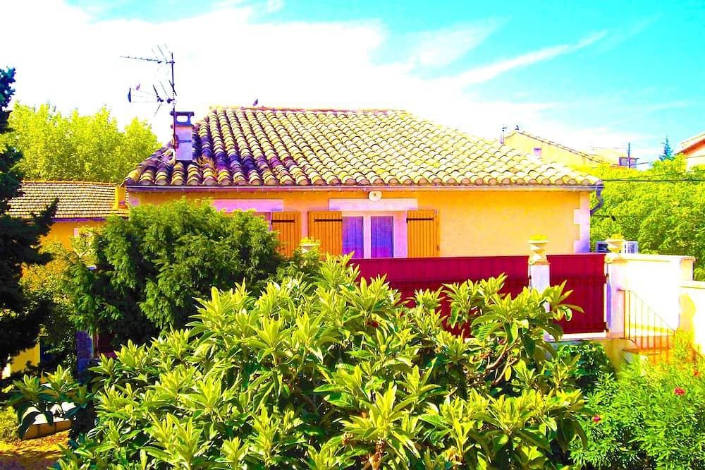 La Cigale Villa-Appart für 2 ps im Herzen des Dorfes in Provence nähe Avignon 1