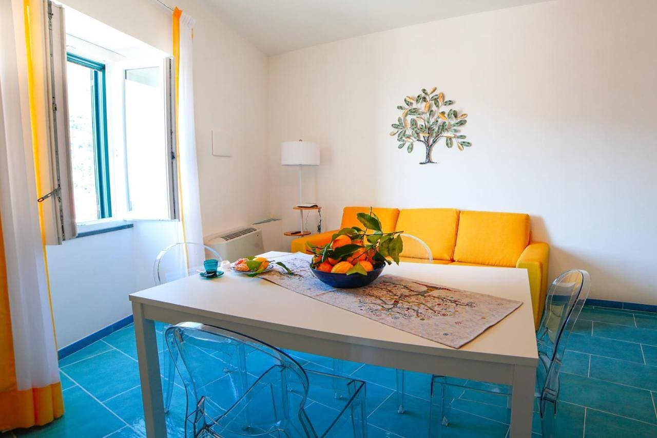 Amalfi Coast Ncopp' a' Scalinatella Pontone holiday house 1