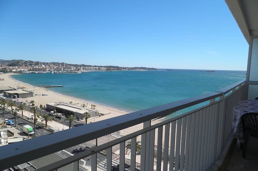 F2 mit Aussicht auf das Wasser auf das Mittelmeer und die Saint-Raphaël 1