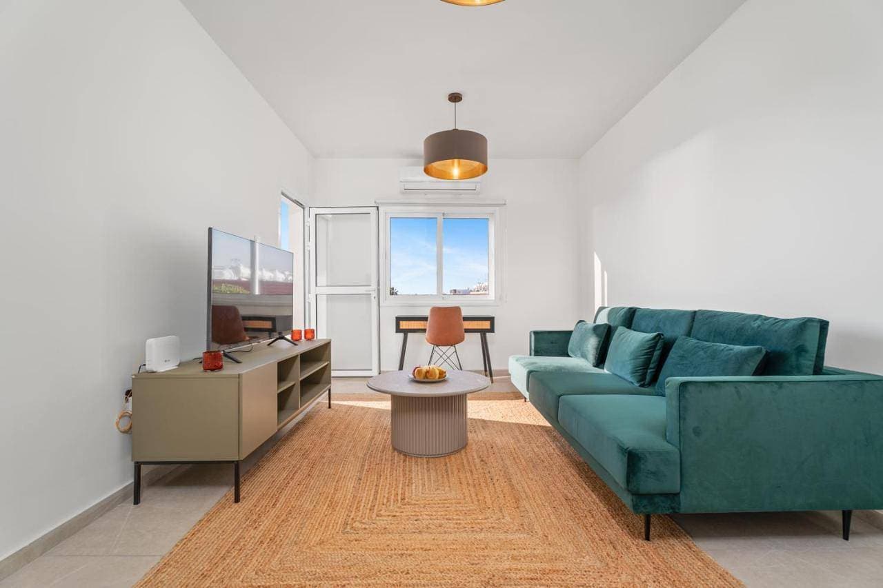 Modern seaview apartment in the heart of Agia Napa 1