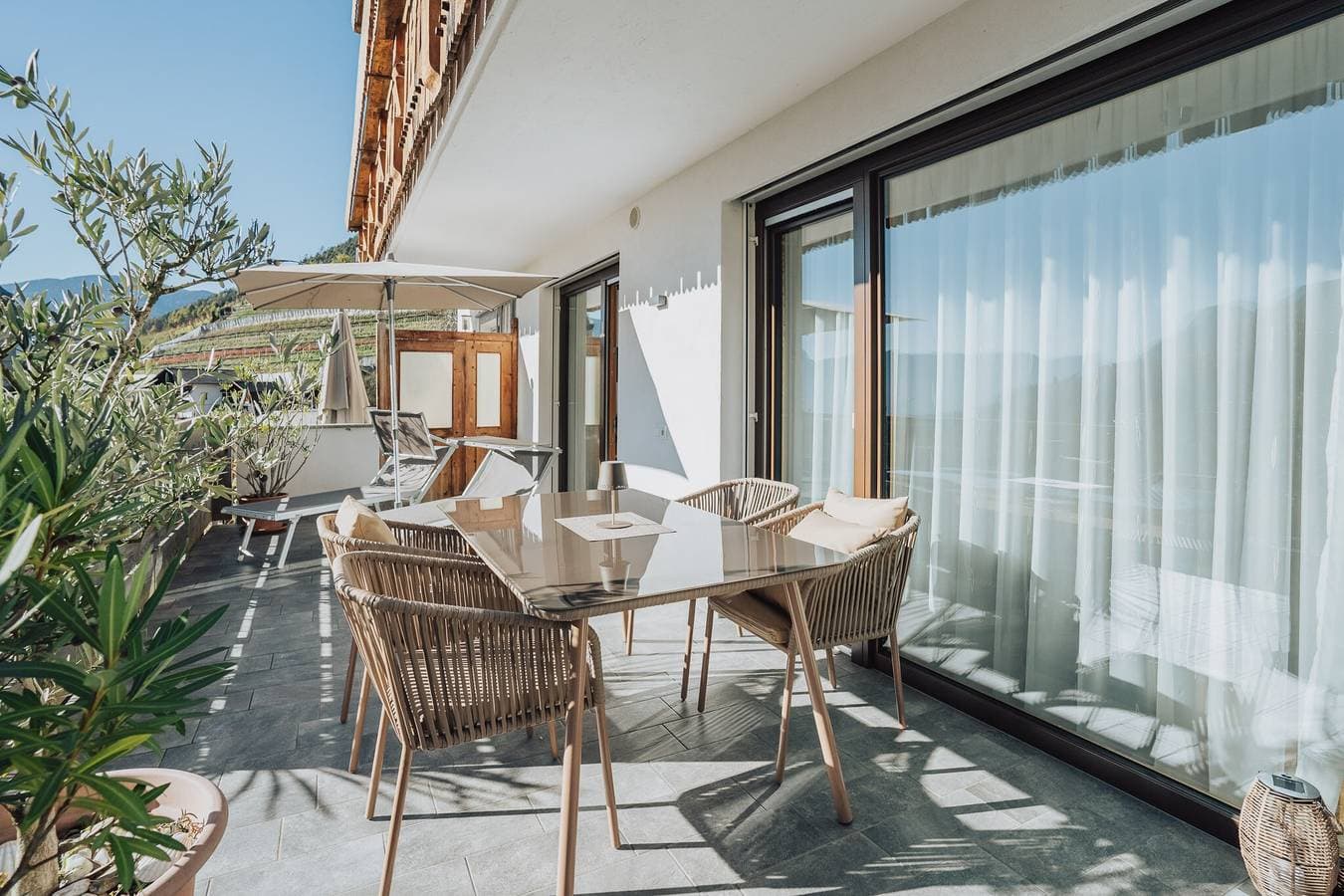 Oberegghof Ferienwohnung Garten 1