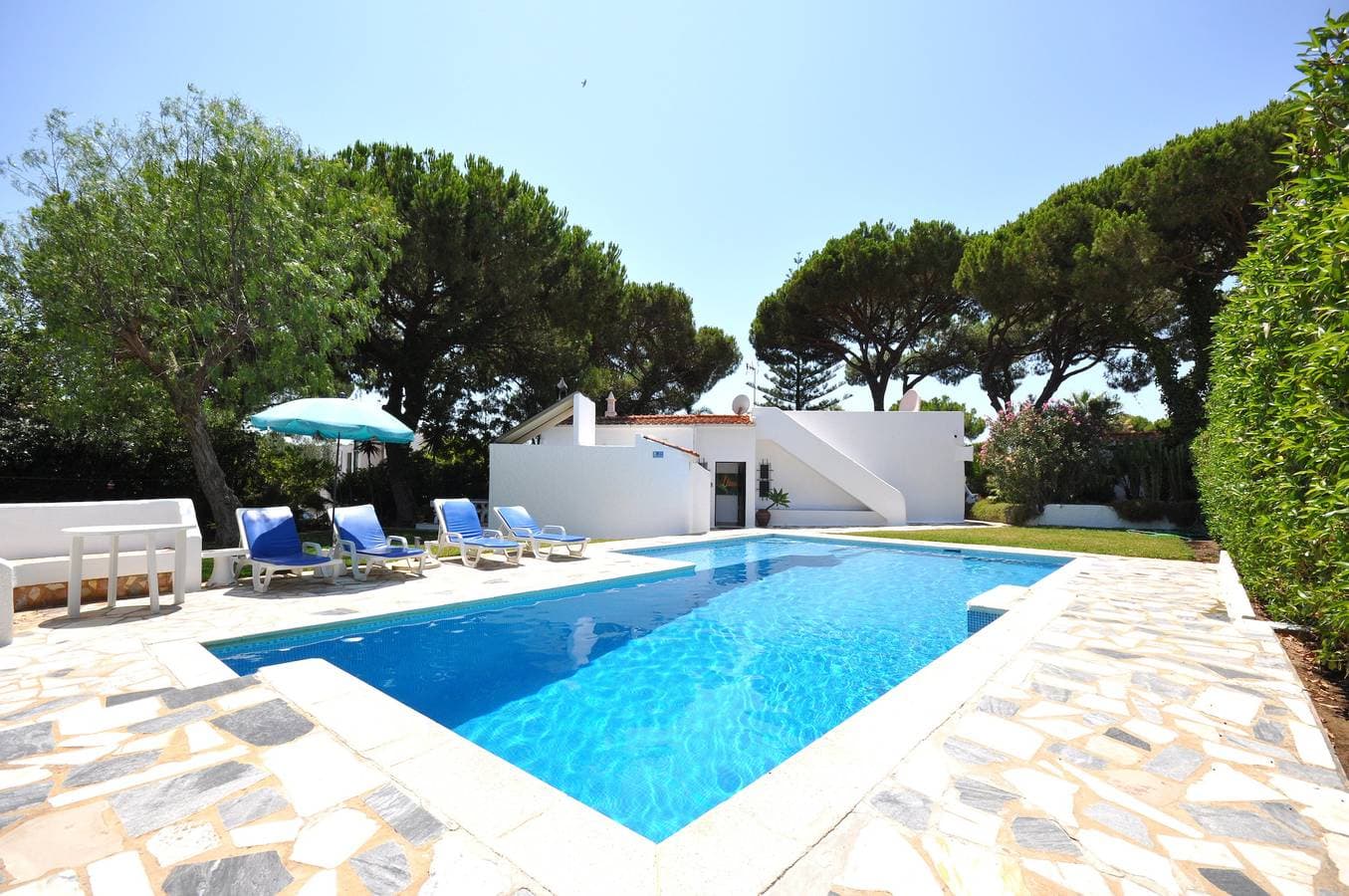 Herrliche einstöckige Villa, privater Pool, kostenlose Klimaanlage und WLAN 1