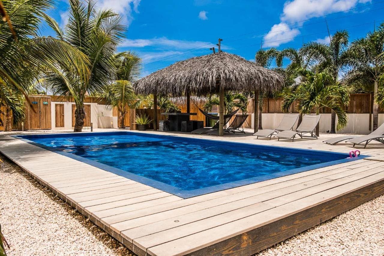 BEACHES Studio Apartments Bonaire 1