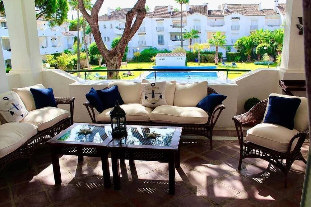 Apartment in El Presidente Beach side New Golden Mile 1