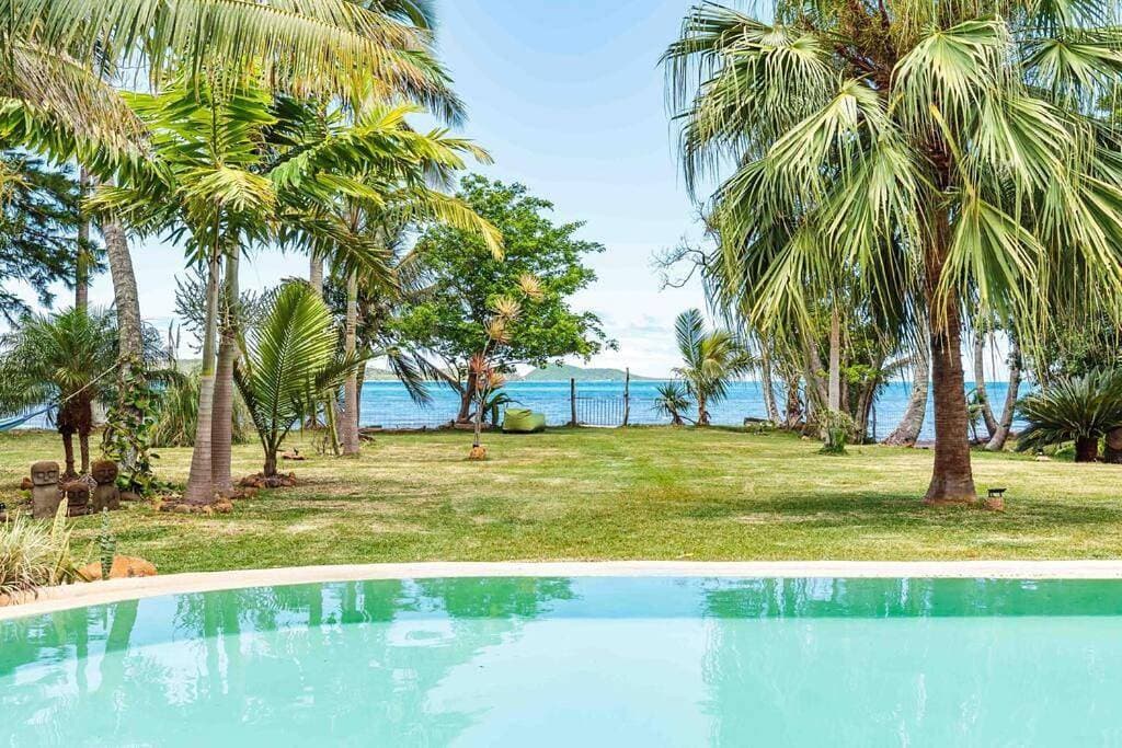 THE VILLA BY THE SEA Nouvelle-Caledonie 1